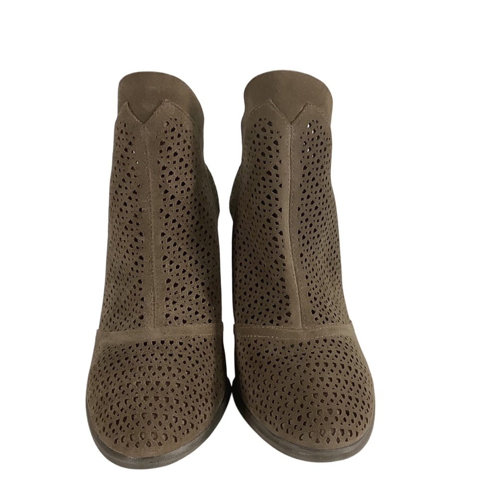 Vince Camuto Taupe Suede Perforated Ankle Booties Block Heel Size 9.5M